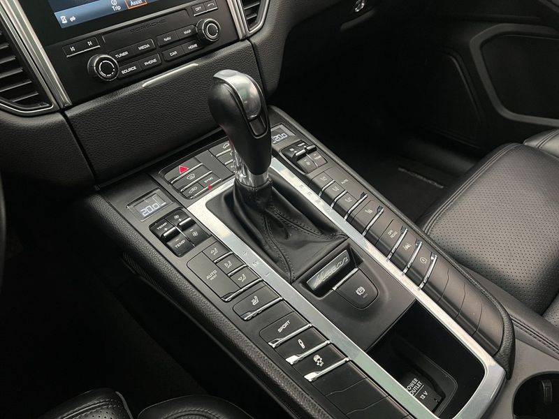 Porsche Macan bild 25