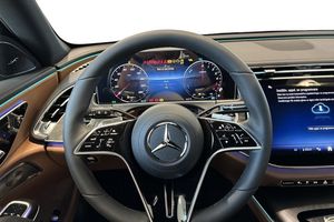 Mercedes E300 bild 9