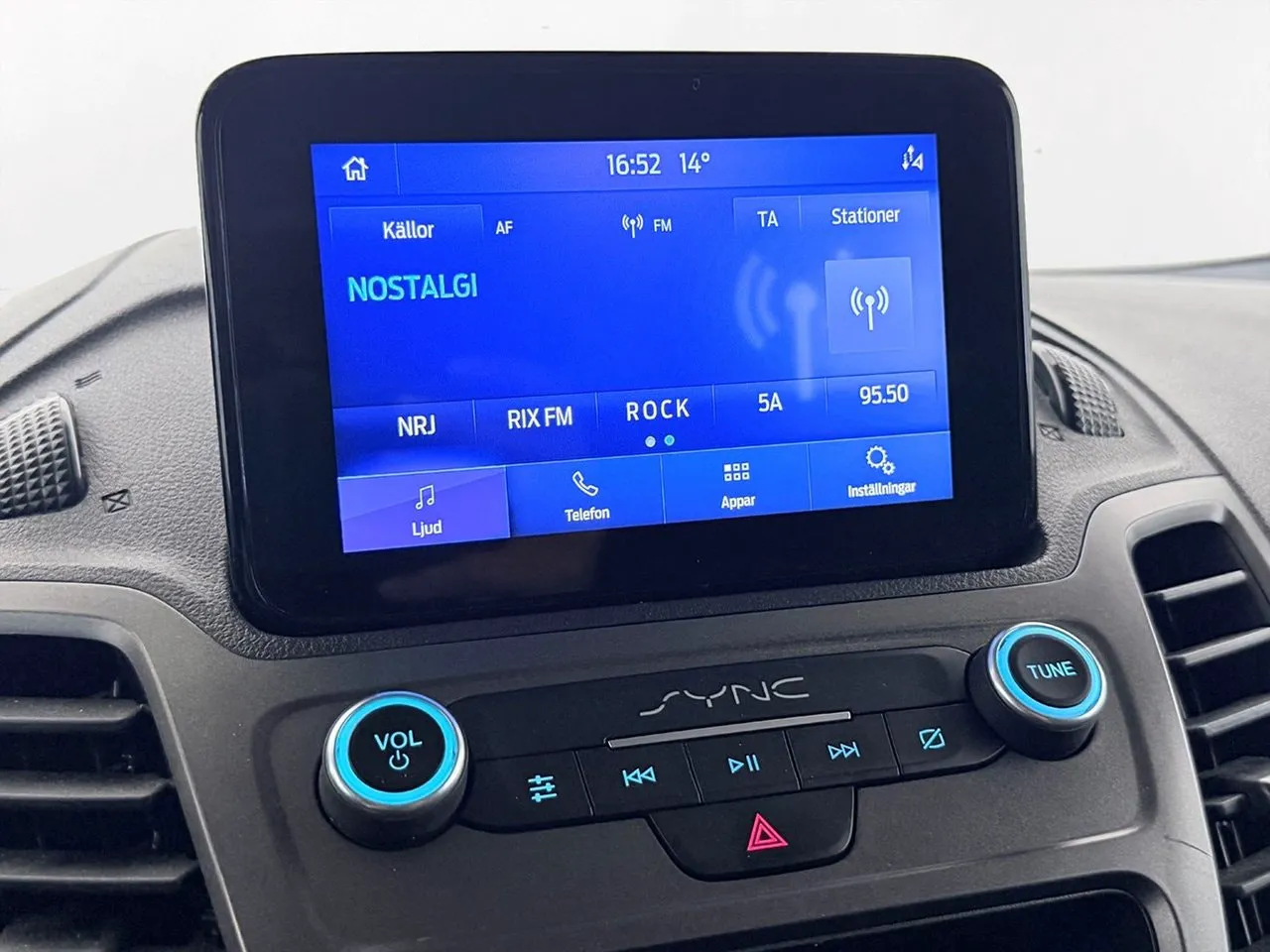 Vehicle image 22