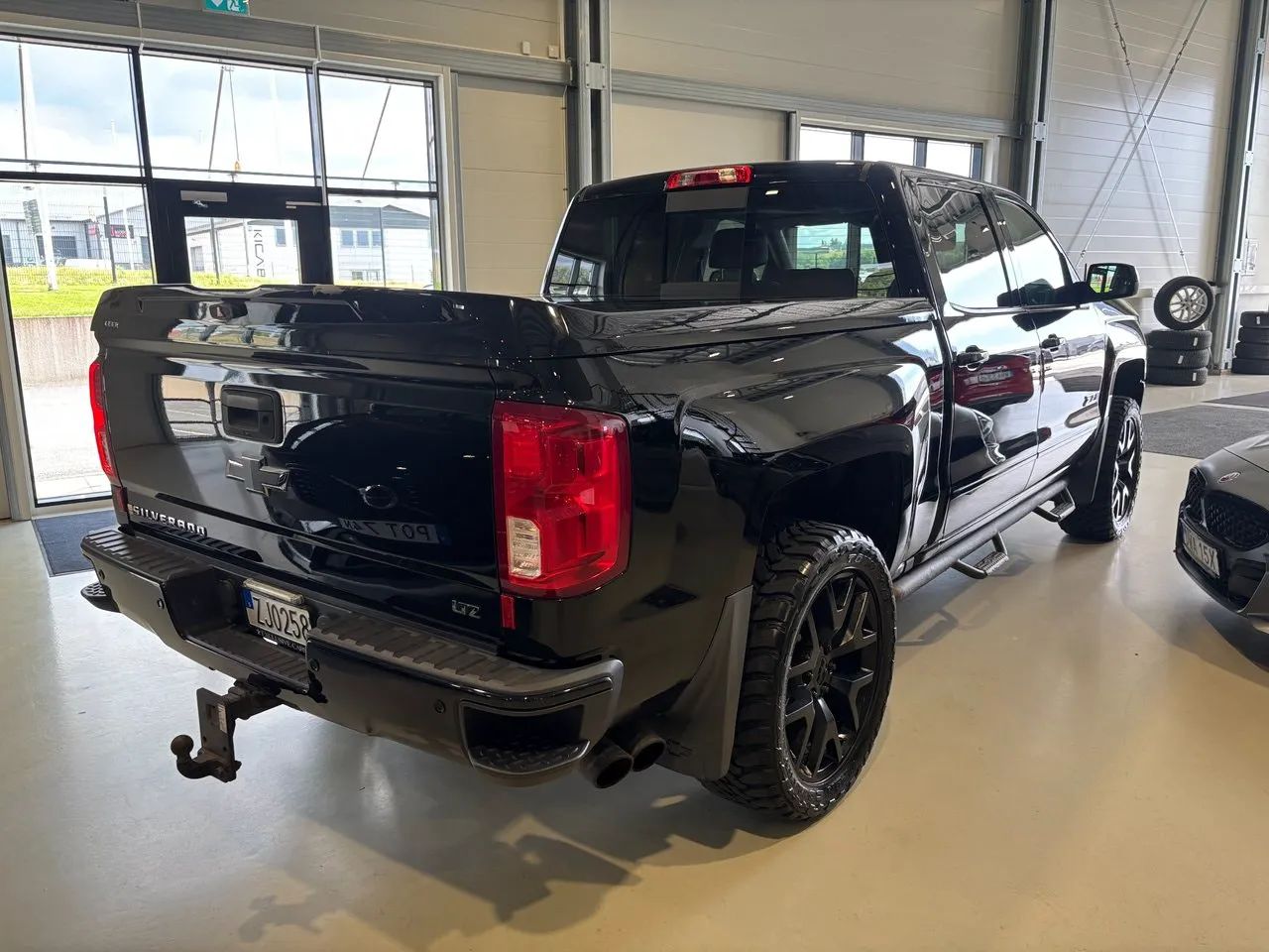 Vehicle image 2