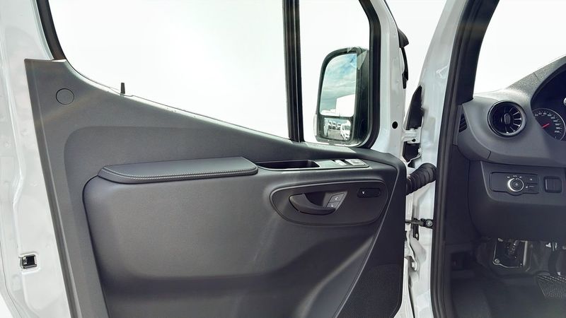 Mercedes Sprinter bild 11