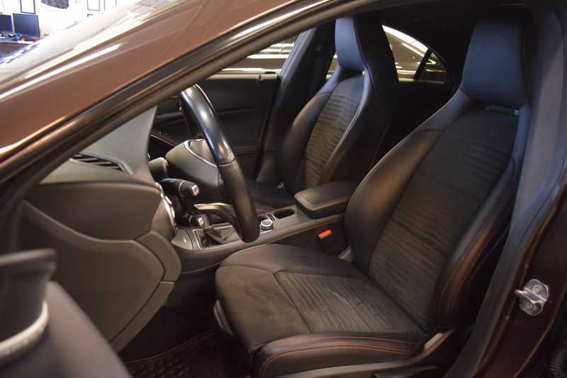 Mercedes CLA180 bild 8