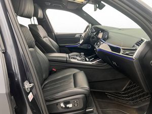 BMW X7 bild 32