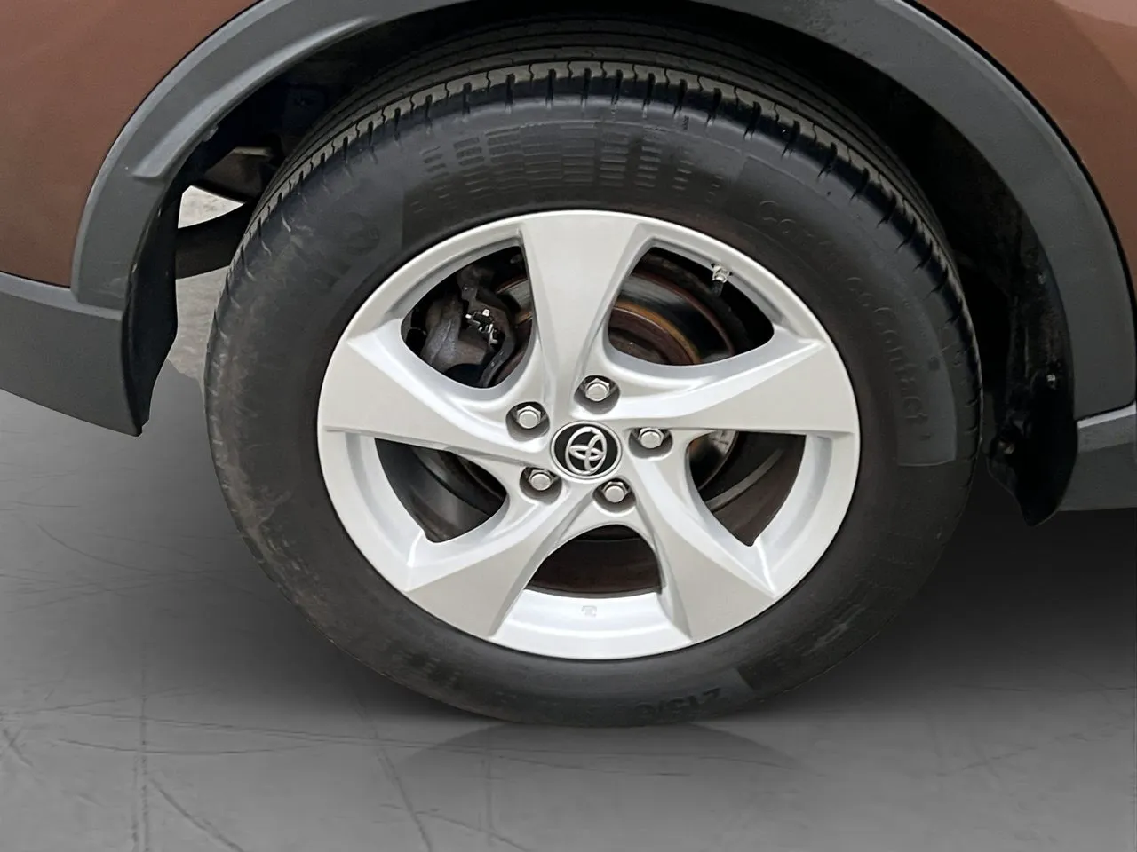Vehicle image 23