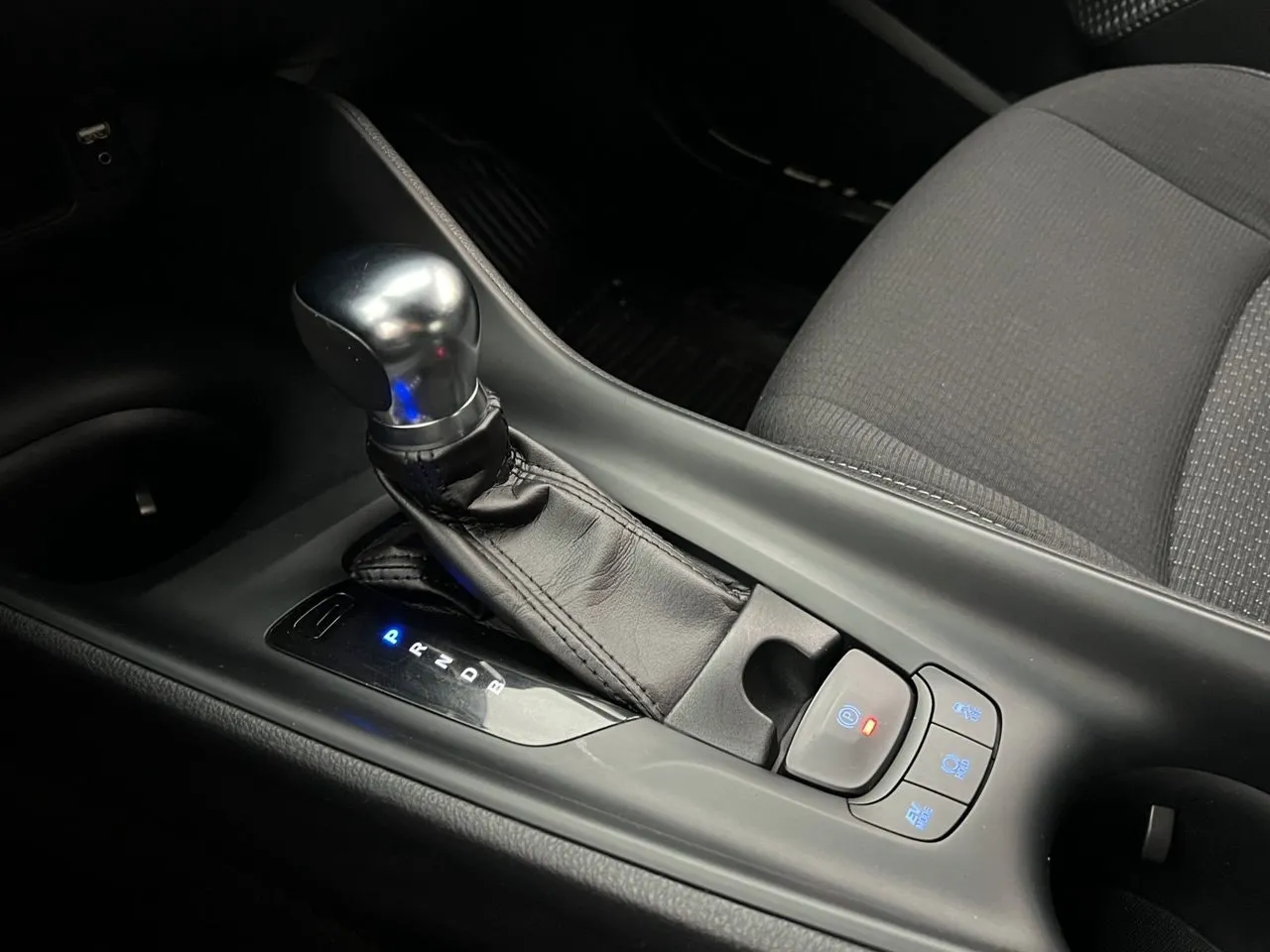 Vehicle image 18