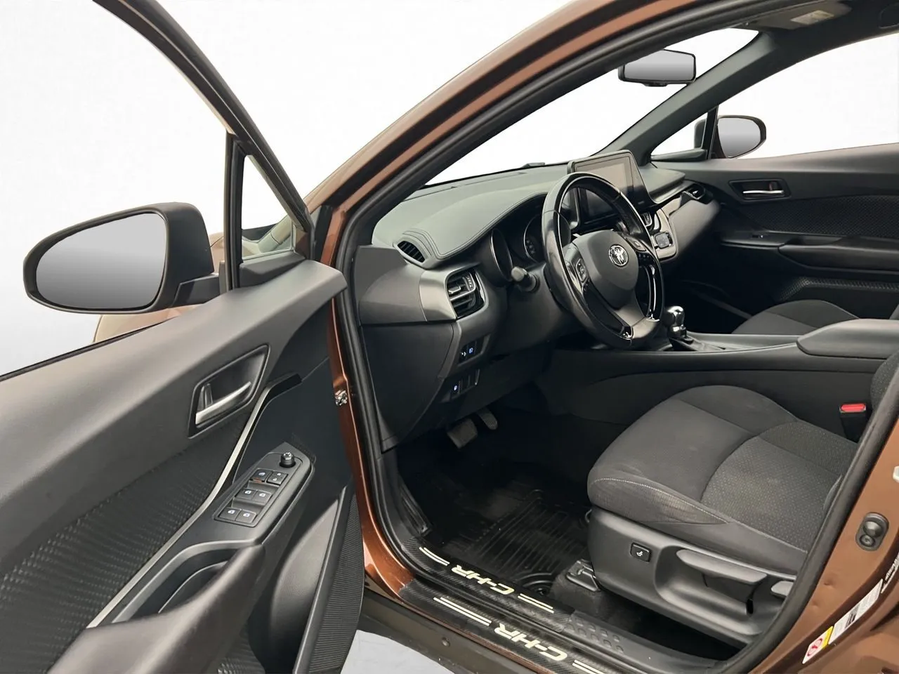 Vehicle image 8