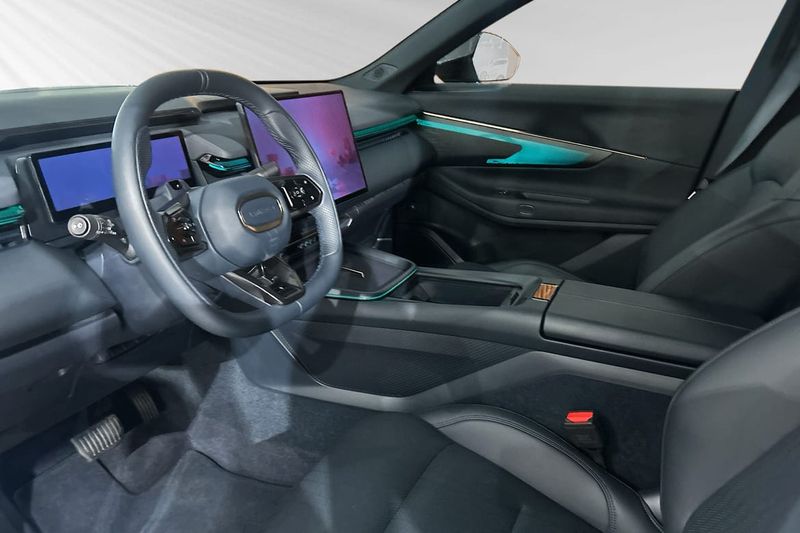 Lynk & Co 08 bild 6