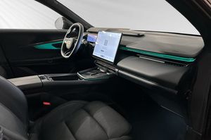 Lynk & Co 08 bild 9