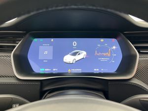 Tesla Model S bild 17