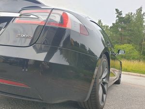 Tesla Model S bild 3
