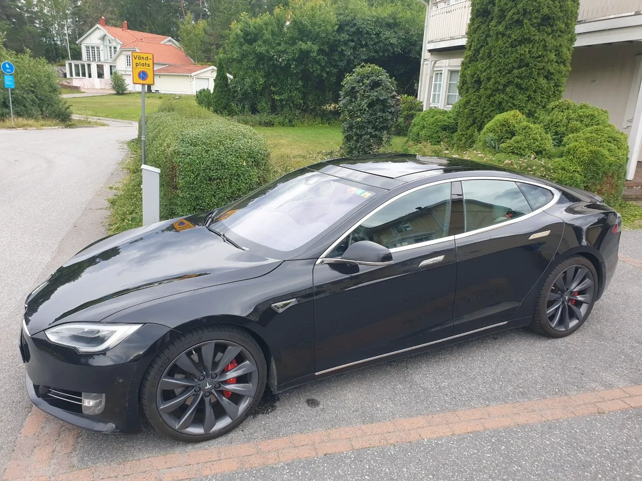 Vehicle image 27