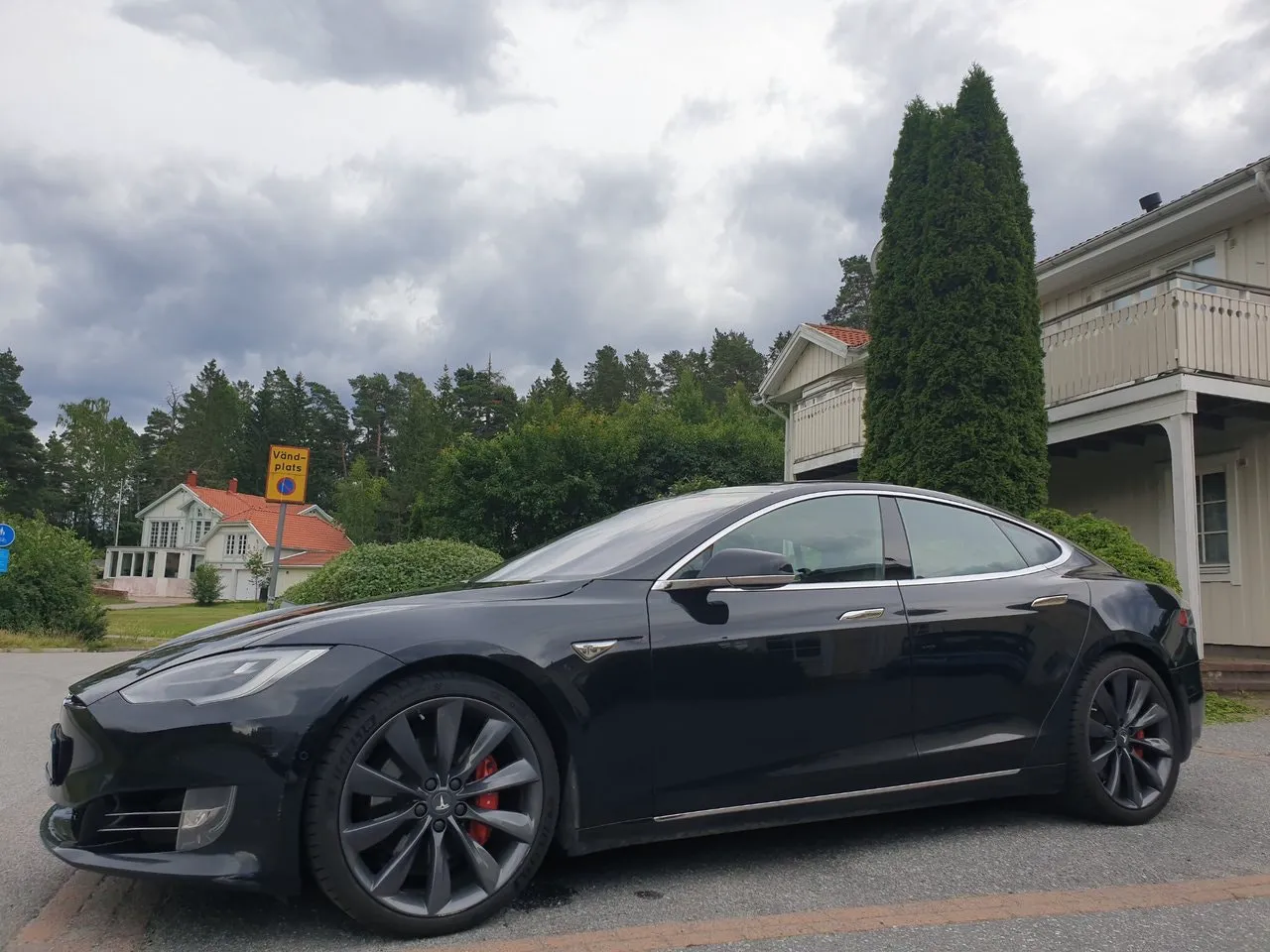 Vehicle image 26
