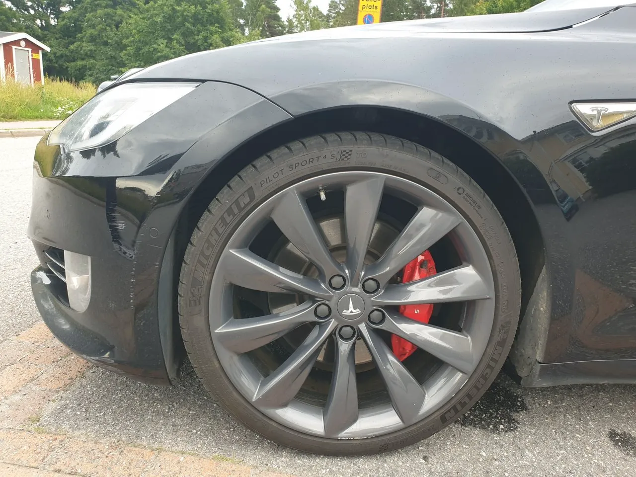 Vehicle image 29