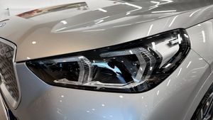 BMW iX1 bild 11