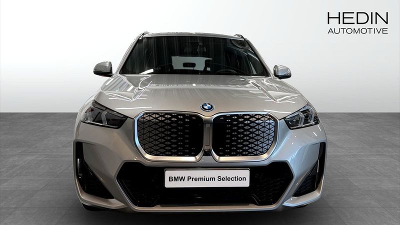 BMW iX1 bild 8
