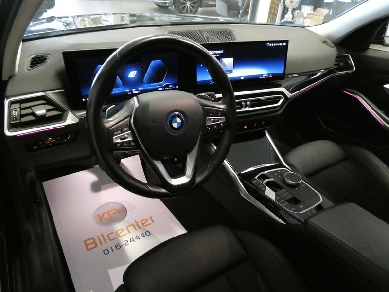 BMW 330 bild 10