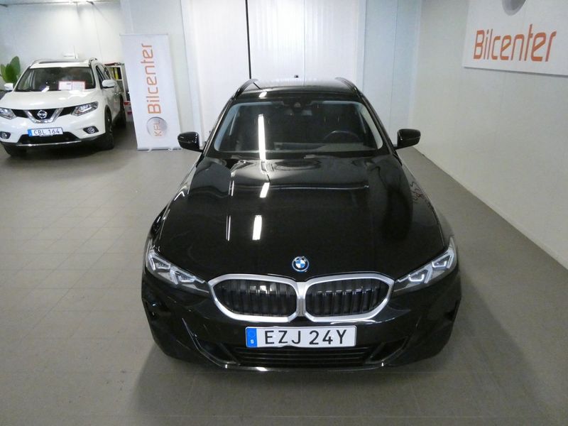 BMW 330 bild 9