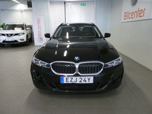BMW 330 bild 8