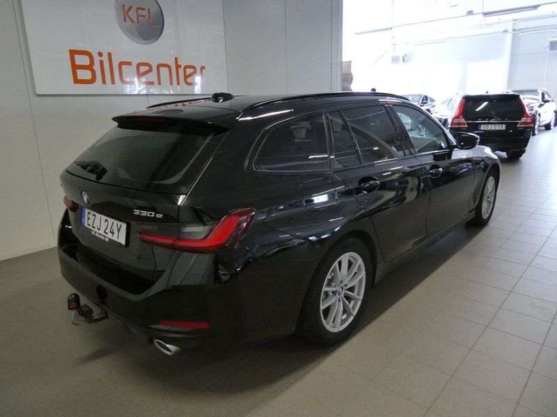 BMW 330 bild 4