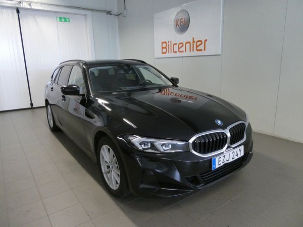 BMW 330 e xDrive Touring Drag-Värmare-Kamera-Navi-Carplay-SoV - 2024