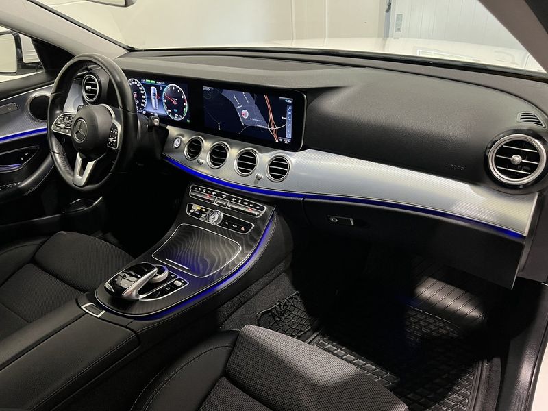 Mercedes E300 bild 15
