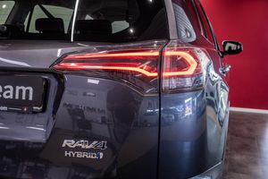 Toyota RAV4 bild 9