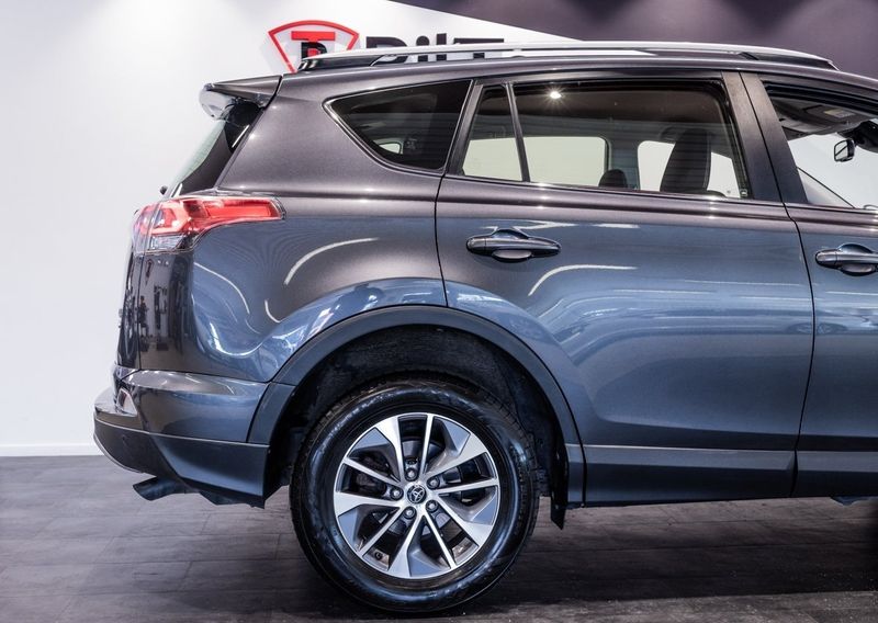 Toyota RAV4 bild 10