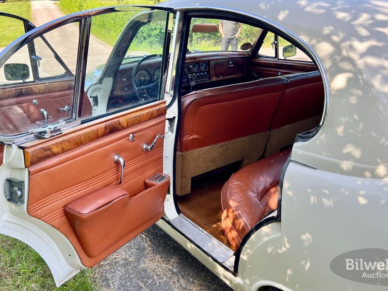Jaguar S-Type bild 12