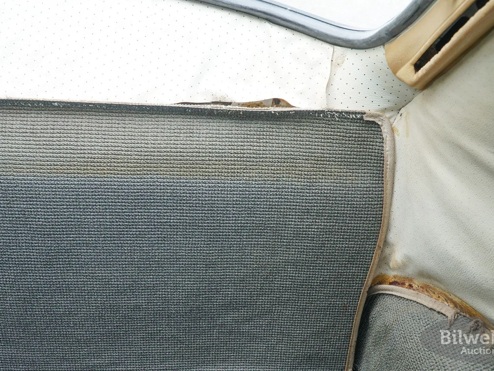 Vehicle image 38