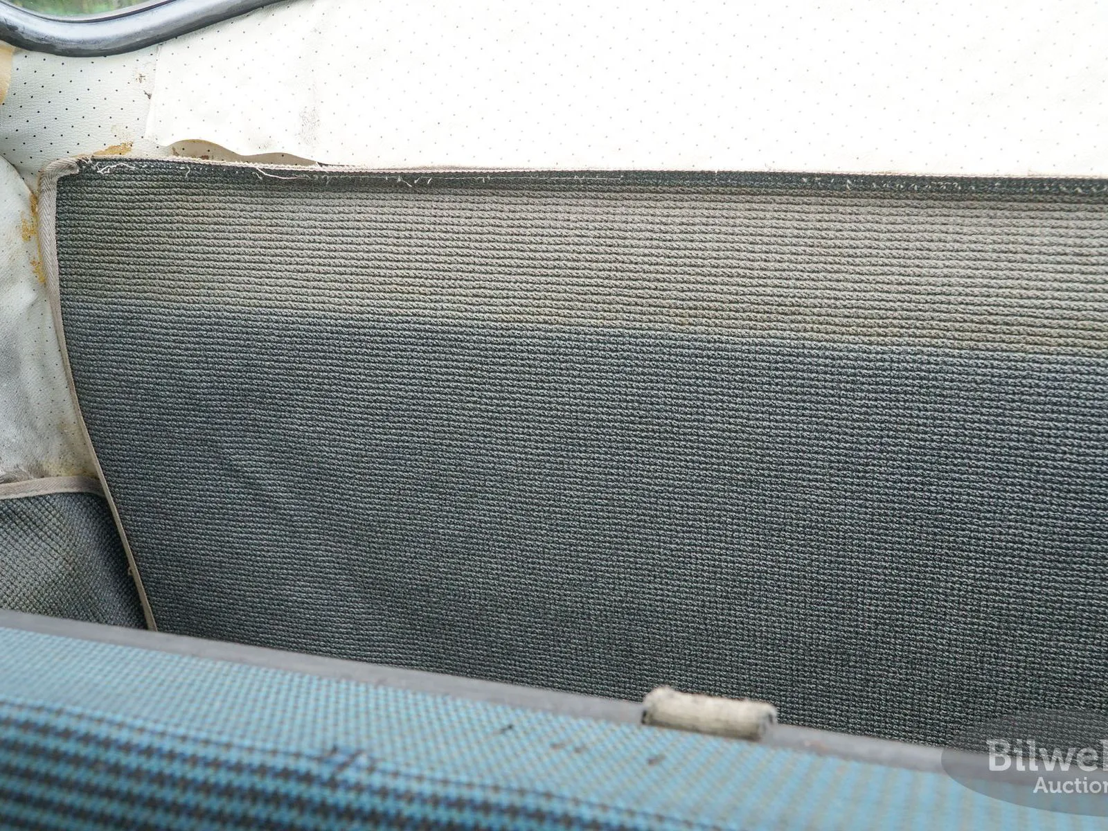 Vehicle image 39