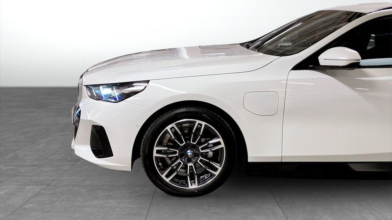 BMW 530 bild 9