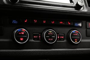 Volkswagen Caravelle bild 26