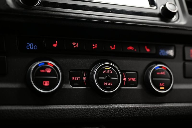Volkswagen Caravelle bild 26