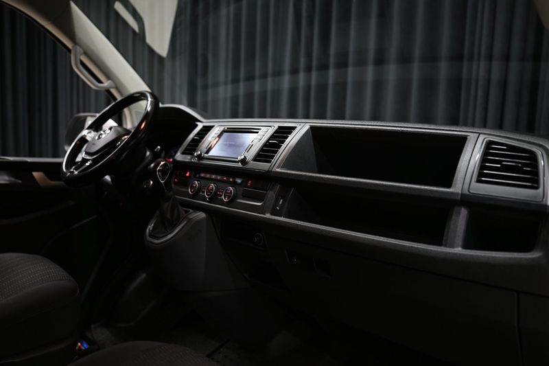 Volkswagen Caravelle bild 29