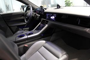 Porsche Taycan bild 12