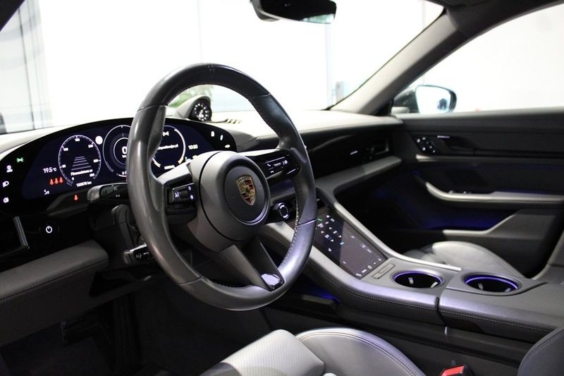 Porsche Taycan bild 10