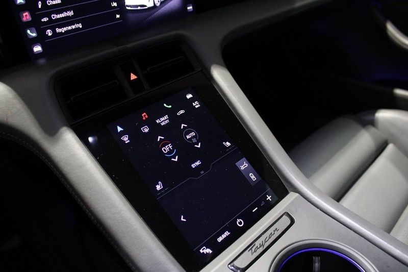 Porsche Taycan bild 16