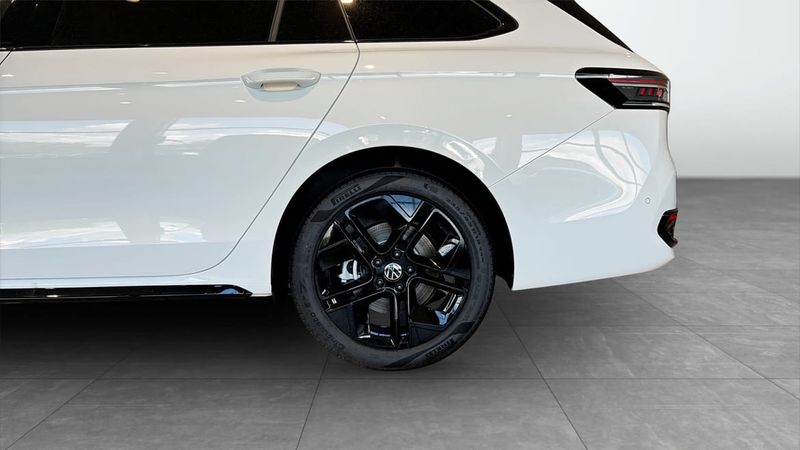 Volkswagen Passat bild 7