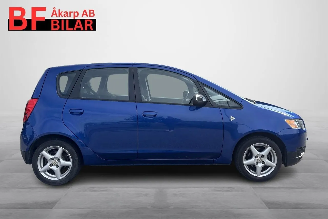 Vehicle image 7