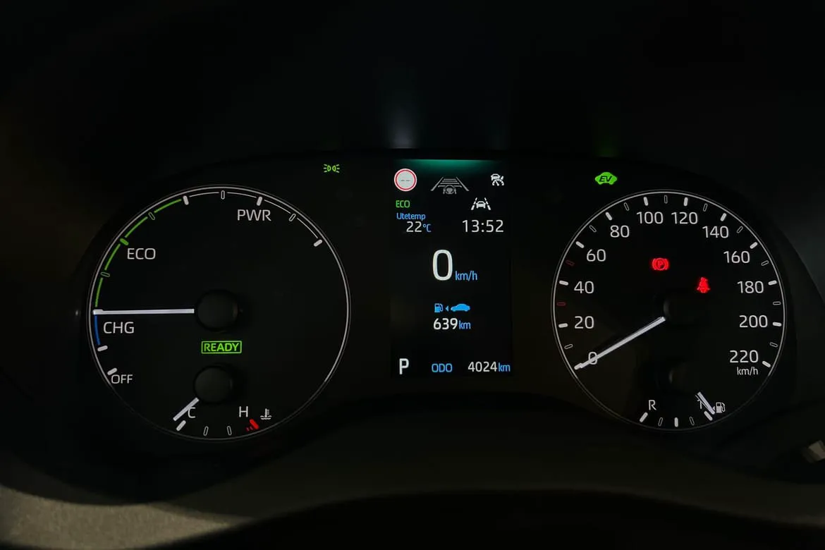 Vehicle image 15