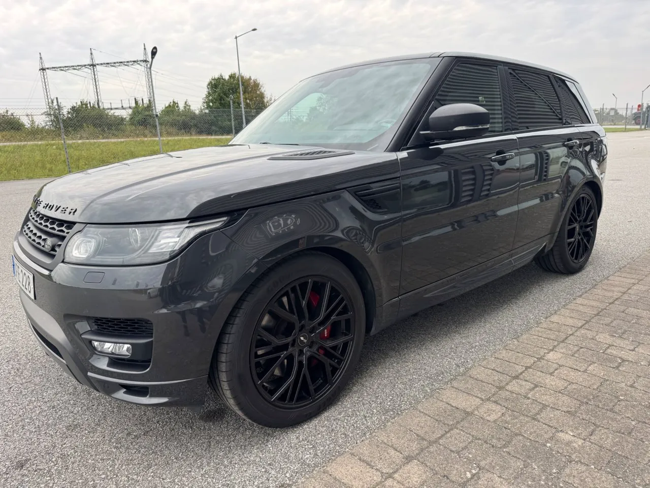 Vehicle image 27