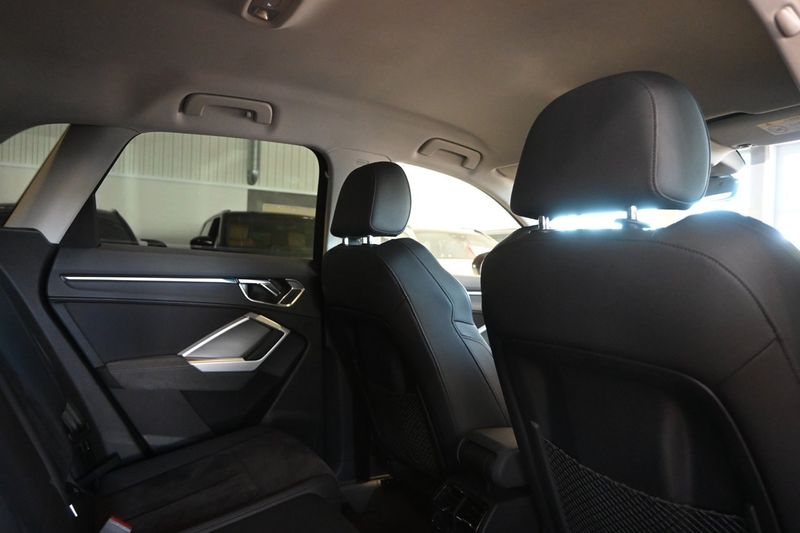 Audi Q3 bild 12