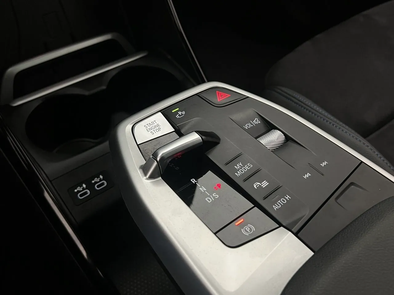 Vehicle image 23
