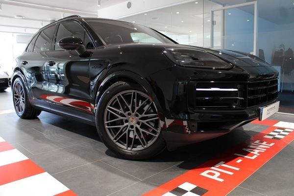 Porsche Cayenne E-HYBRID E-HYBRID - 2025