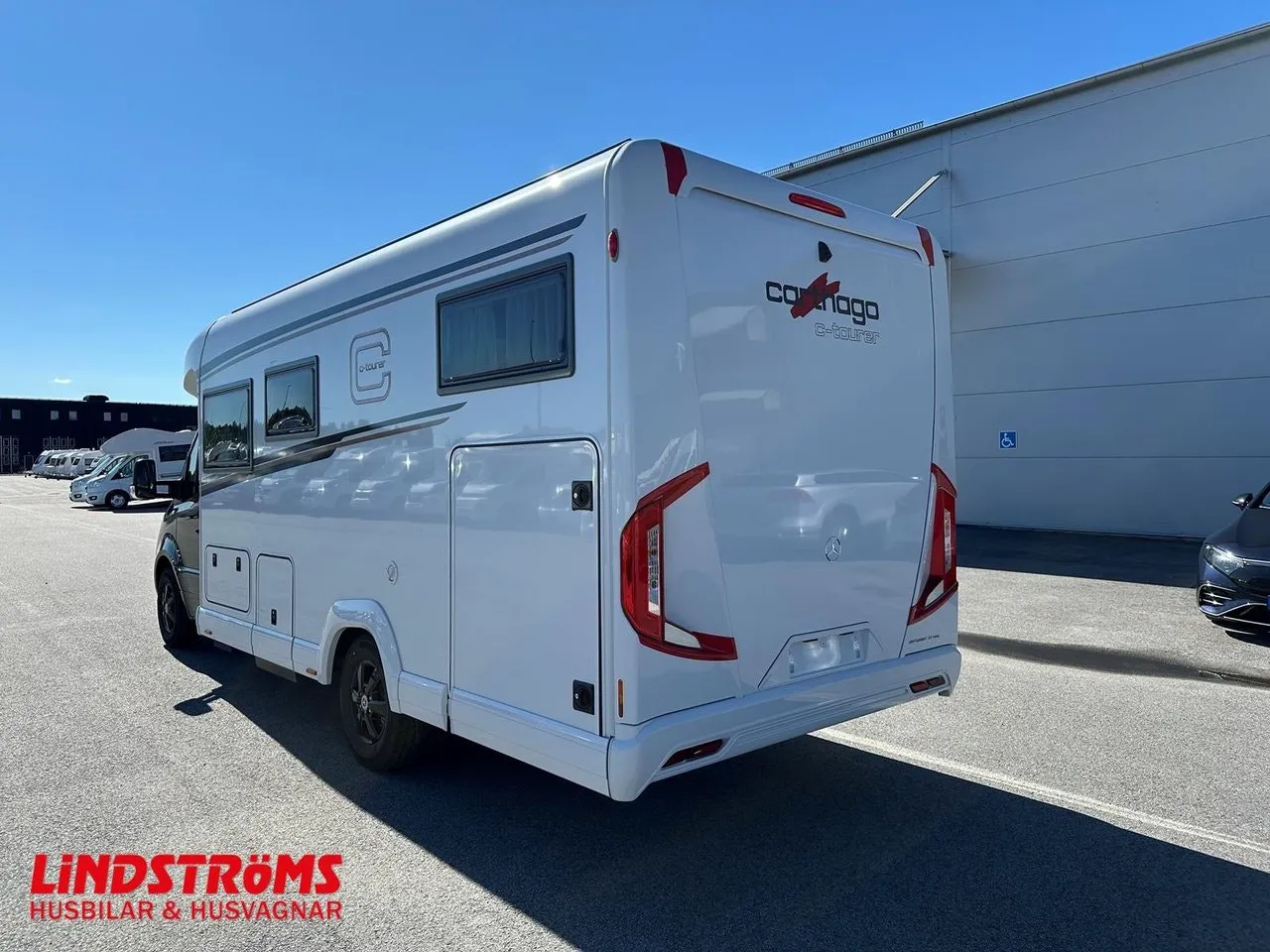 Vehicle image 26