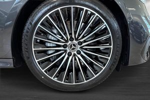 Mercedes E300 bild 5