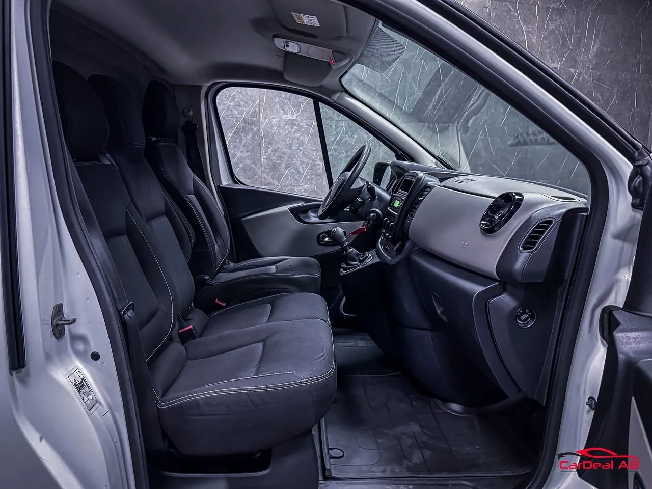 Vehicle image 14