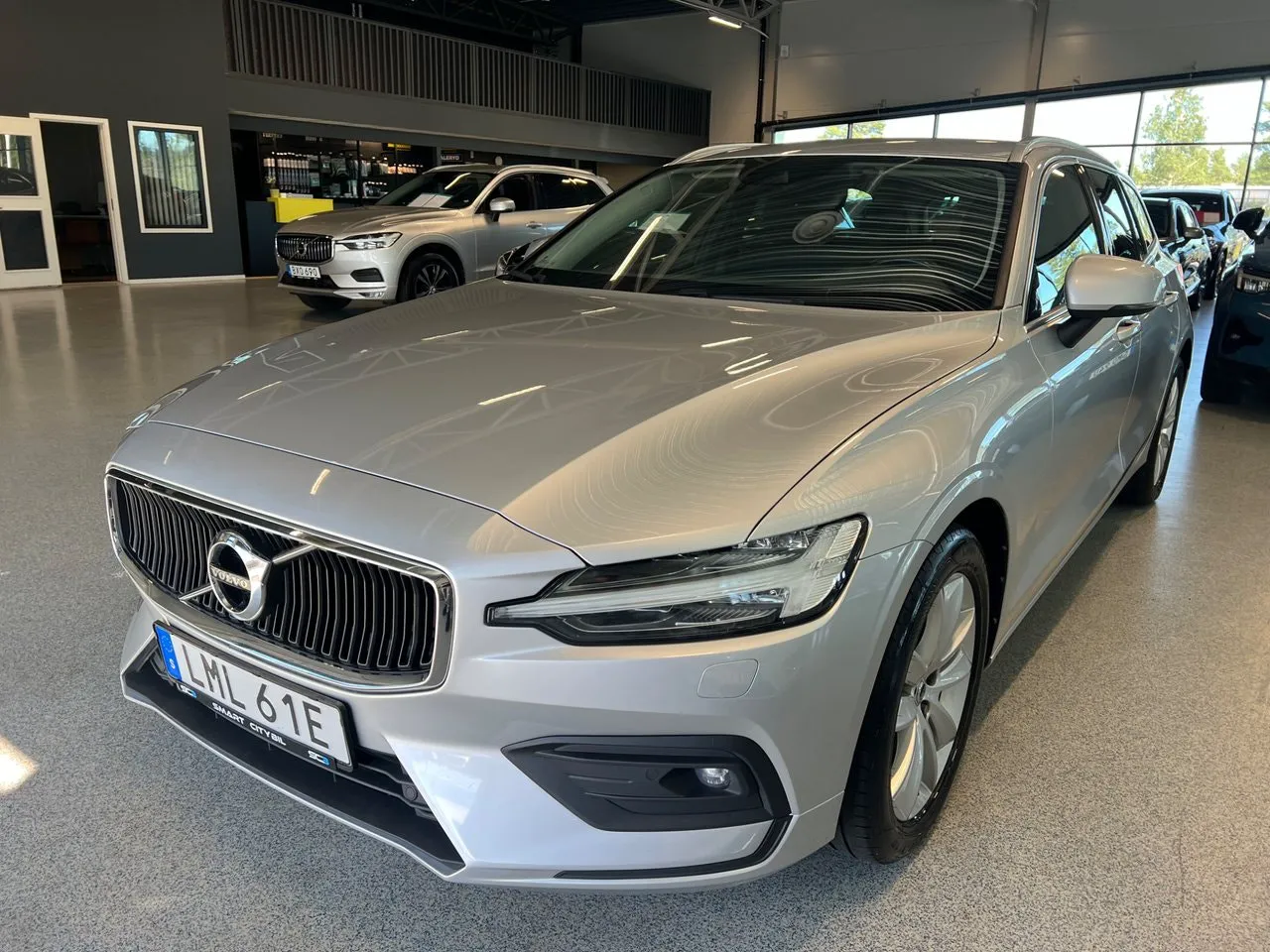 Vehicle image 7