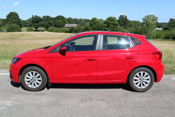 Seat Ibiza 1.0 TSI 110/AUT Comf Apple/Android P-Sens Skatt 690 kr - 2022