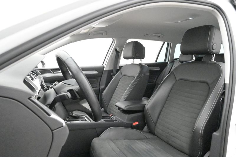 Volkswagen Passat bild 10